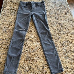 Abercrombie & Fitch Simone high rise jean leggings. Size 29 or 8 long.